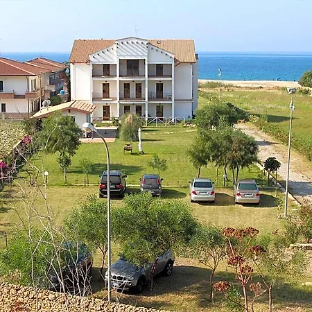 Barko Isola di Capo Rizzuto